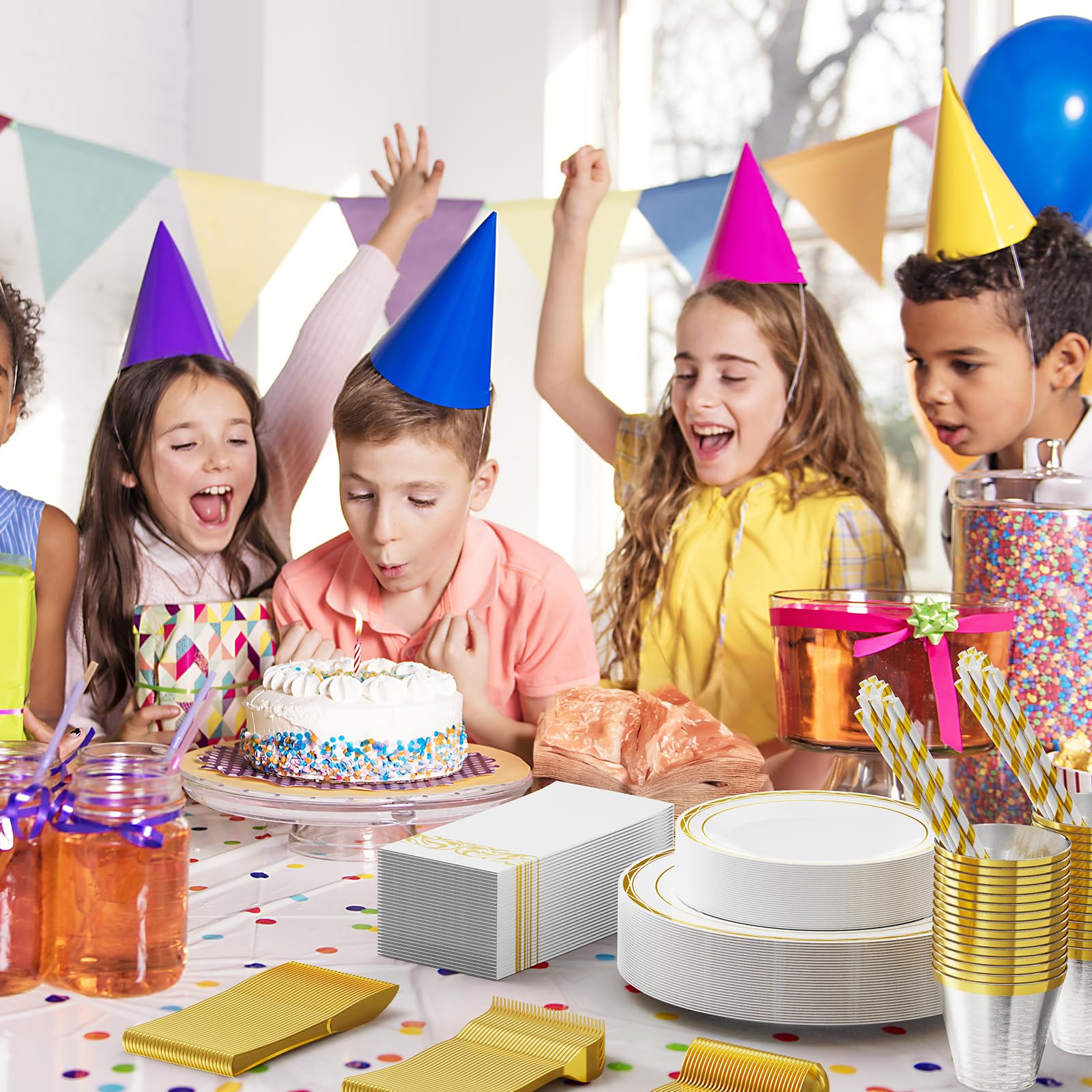 ROVSUN 800 Pieces Gold Disposable Plastic Dinnerware Set for 100 Guests